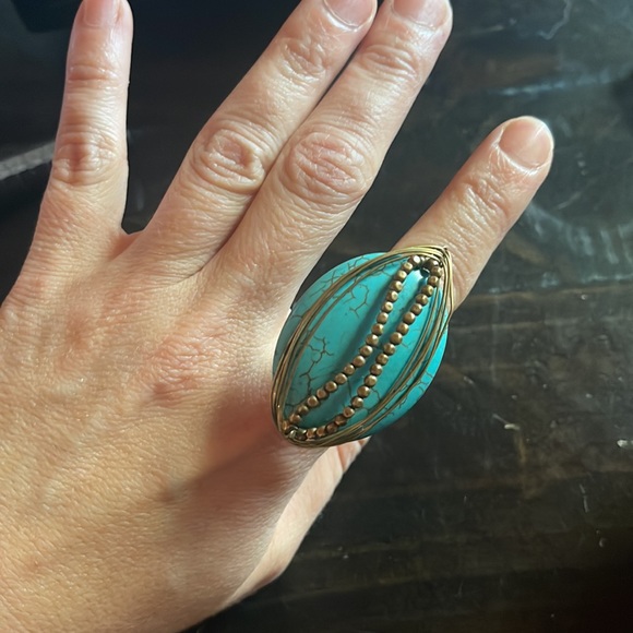 Blue Stone Ring - Picture 4 of 4